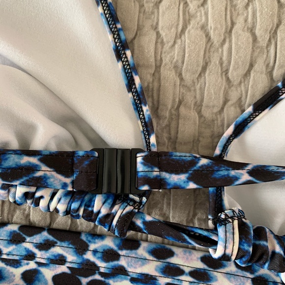 ASOS Swim Snakeskin / Mermaid Bikini Set 🧜🏼‍♀️ - Picture 3 of 5